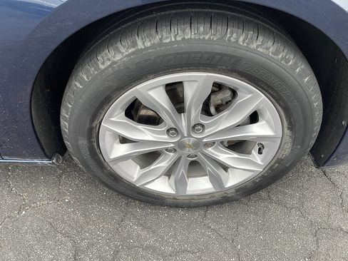 Used 2019 Chevrolet Malibu LT image 17