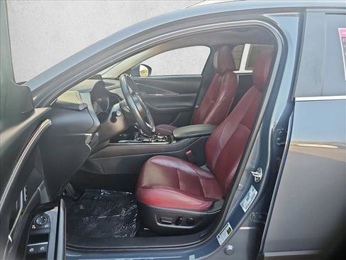 Used 2025 MAZDA CX-30 AWD 2.5 S w/ Preferred Package image 17