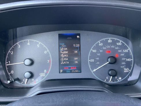 Used 2024 Toyota Corolla Cross LE FWD image 25
