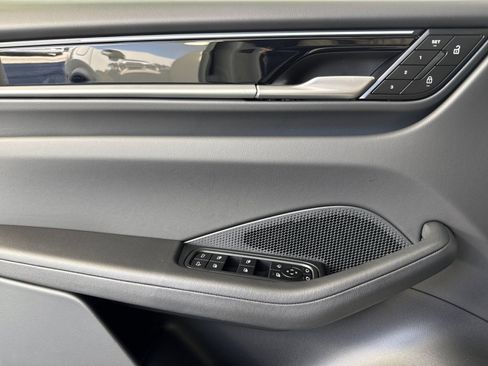 Certified 2026 Porsche Macan 4 Electric AWD/4WD image 12