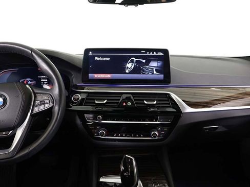 Used 2023 BMW 530i xDrive w/ Convenience Package image 39