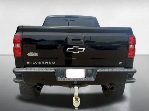 Used 2017 Chevrolet Silverado 1500 LT w/ All Star Edition AWD/4WD image 4
