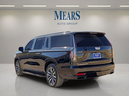 Used 2021 Cadillac Escalade ESV Sport Platinum image 3