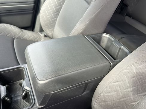 Used 2024 Toyota Tacoma SR image 29