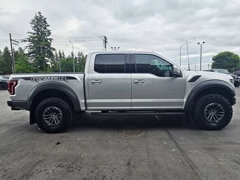 Used 2019 Ford F150 Raptor w/ Equipment Group 802A Luxury AWD/4WD image 6