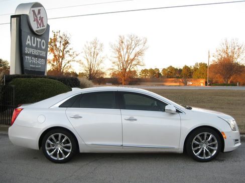Used 2016 Cadillac XTS Premium image 8
