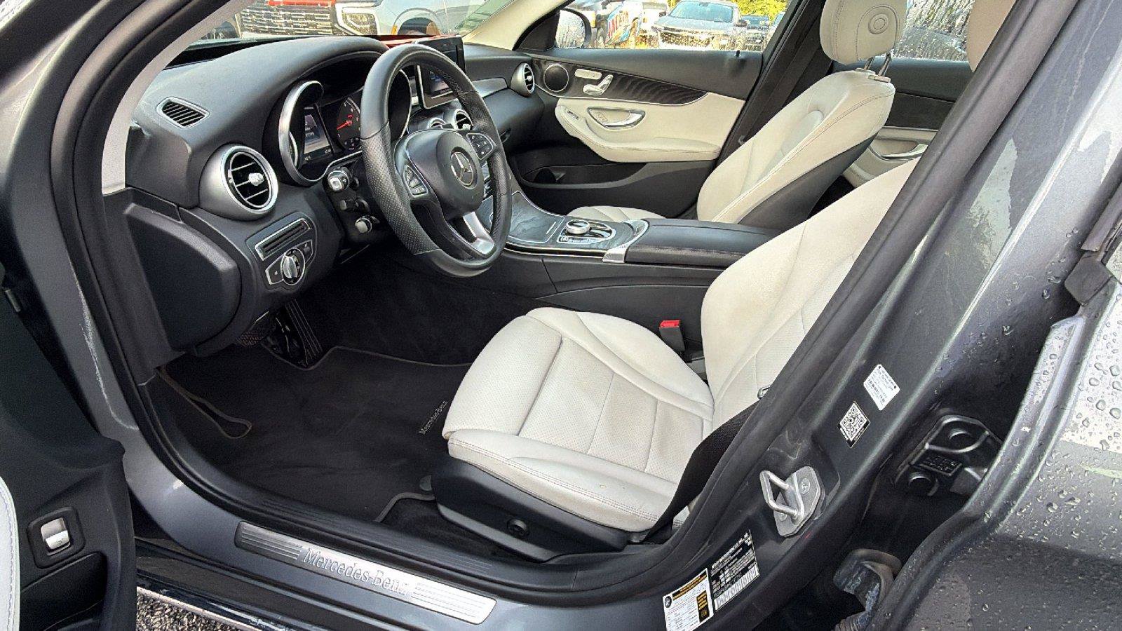 Used 2017 Mercedes-Benz C 300 Sedan image 15