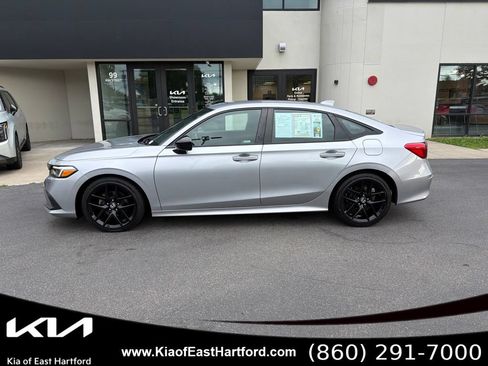 Used 2023 Honda Civic Sport image 2