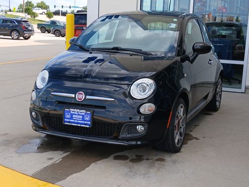 Used 2015 FIAT 500 Sport w/ Comfort/Convenience Group FWD image 3