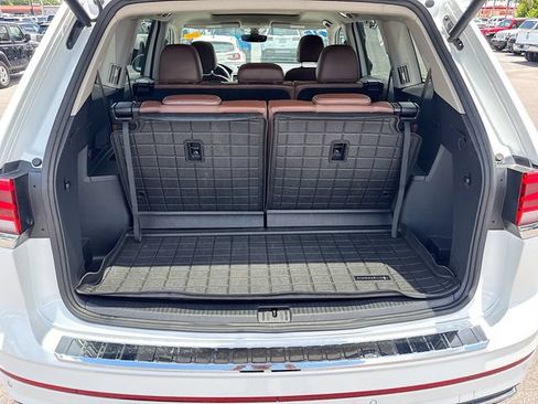 Used 2021 Volkswagen Atlas SEL R-Line AWD/4WD image 28