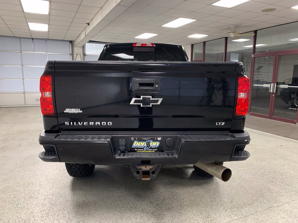 Used 2017 Chevrolet Silverado 2500 LTZ w/ Duramax Plus Package AWD/4WD image 7