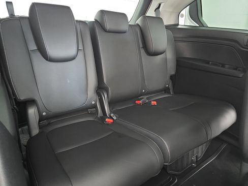 Certified 2024 Honda Odyssey EX-L image 12