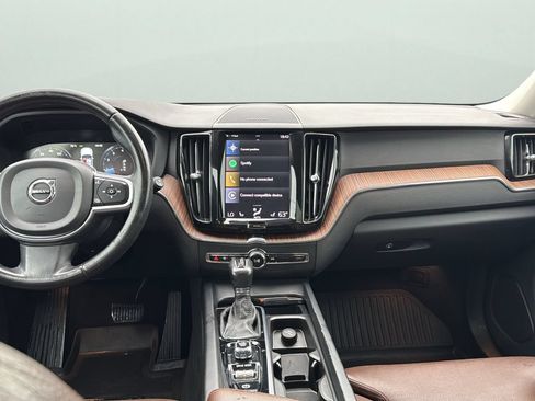 Used 2019 Volvo XC60 T5 Momentum w/ Multimedia Package AWD/4WD image 22