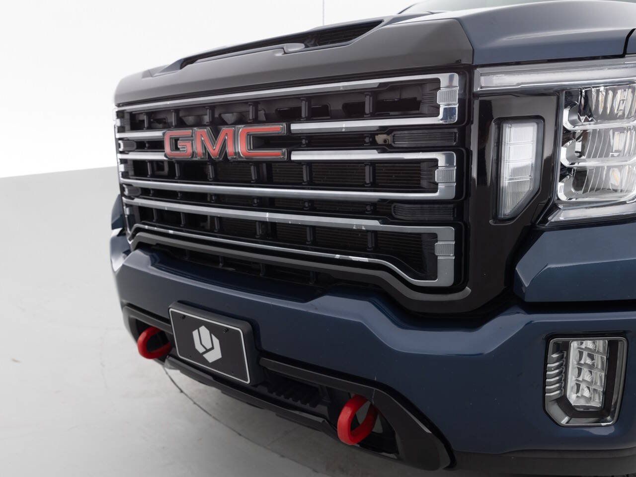 Used 2022 GMC Sierra 3500 AT4 w/ Snow Plow Prep/Camper Package AWD/4WD image 15