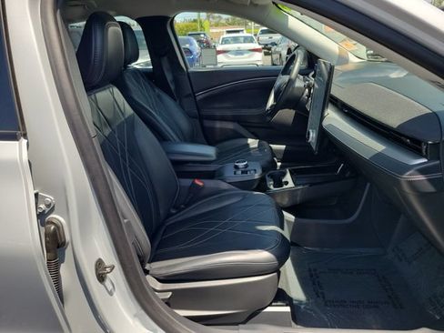 Certified 2023 Ford Mustang Mach-E Select RWD image 18