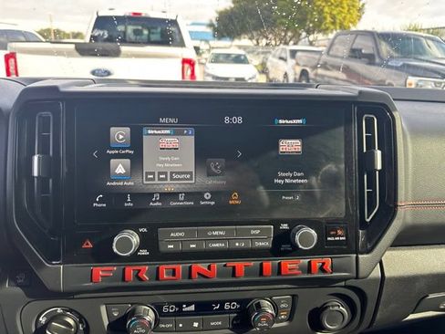 Used 2025 Nissan Frontier PRO-4X w/ Tow Package AWD/4WD image 12