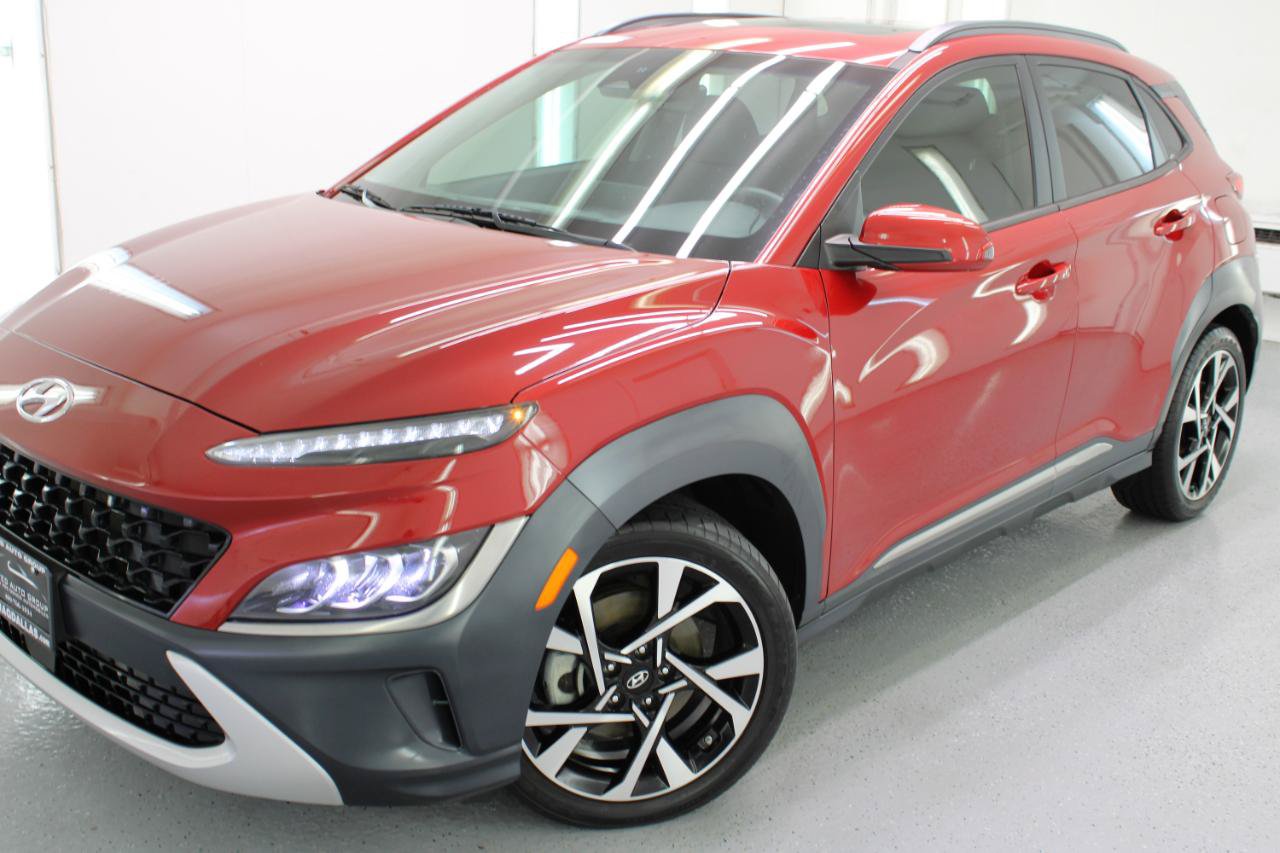 Used 2023 Hyundai Kona Limited AWD/4WD image 12