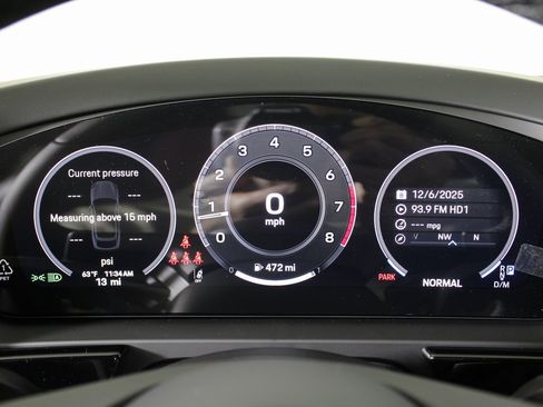 New 2026 Porsche Cayenne Coupe image 23