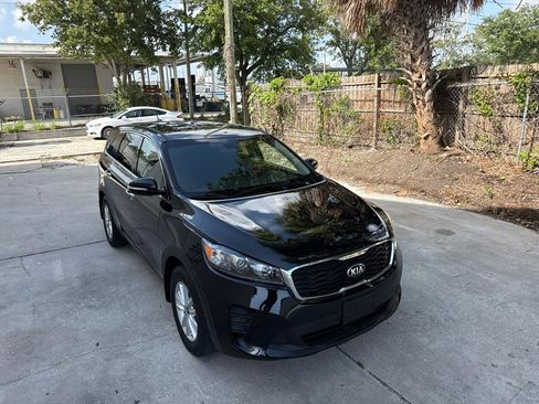 Used 2019 Kia Sorento L FWD image 3