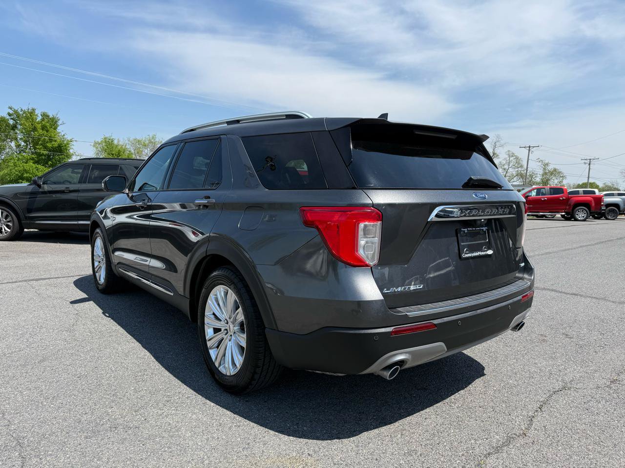 Used 2020 Ford Explorer Limited RWD image 4
