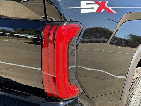 New 2026 Toyota Tundra SR5 image 7