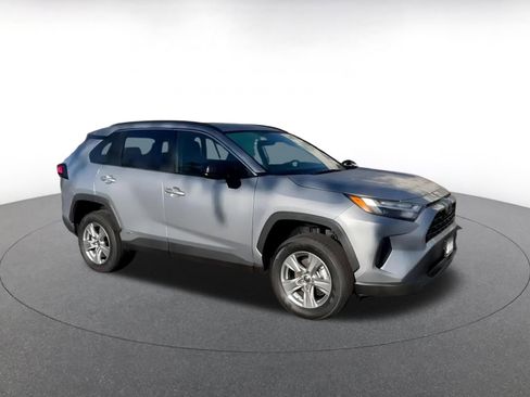 Used 2025 Toyota RAV4 LE image 2