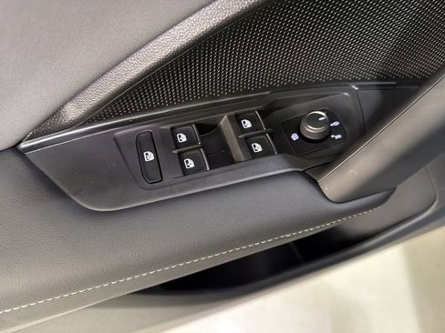 New 2026 Volkswagen Tiguan SE R-Line AWD/4WD image 19