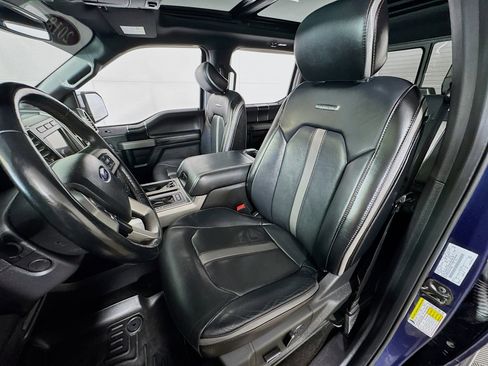 Used 2018 Ford F150 Platinum w/ Equipment Group 701A Luxury image 16