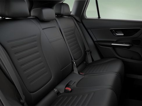 Used 2025 Mercedes-Benz GLC 300 GLC 300 image 40