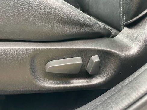 Used 2013 MAZDA MAZDA3 i Grand Touring image 12