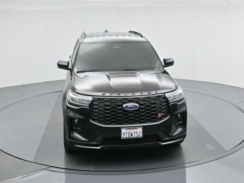 Used 2025 Ford Explorer ST image 43