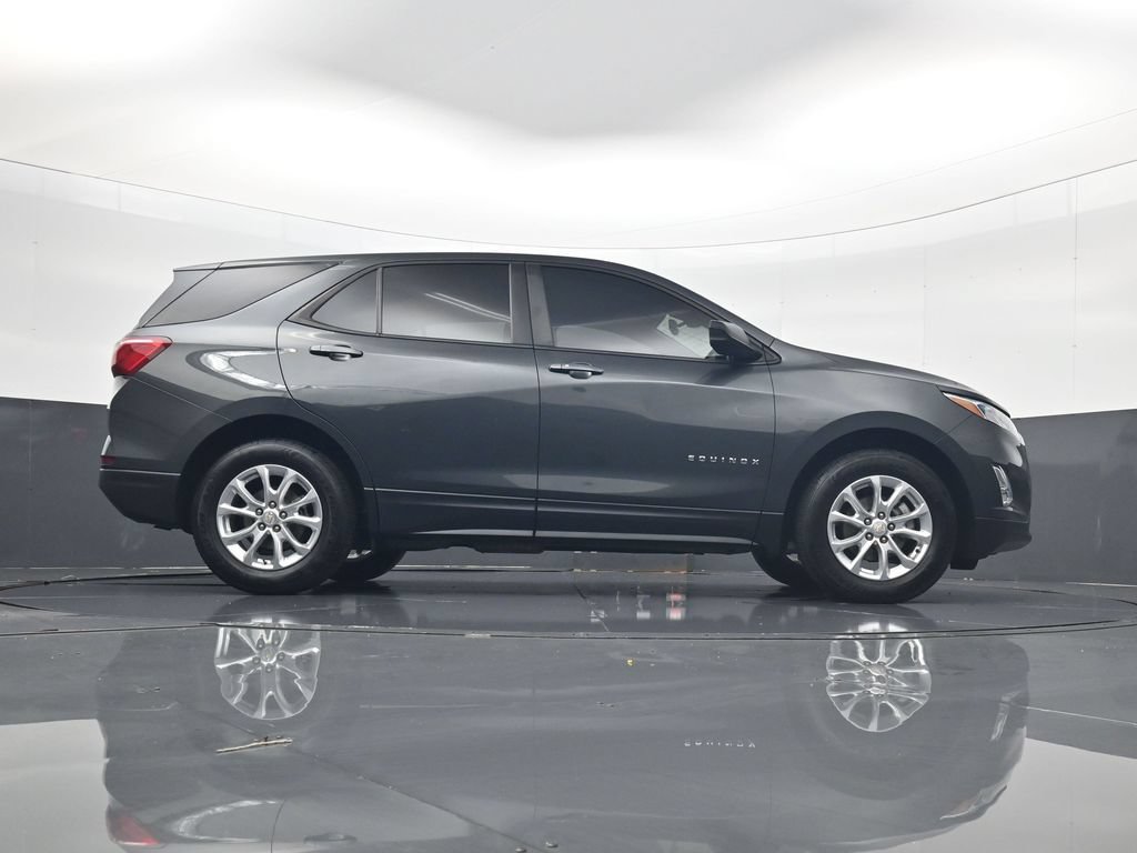 Used 2020 Chevrolet Equinox LS w/ LS Convenience Package FWD image 25