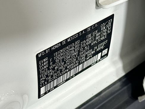 Used 2023 Honda HR-V LX image 12