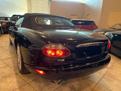 Used 2006 Jaguar XK8 Convertible image 55