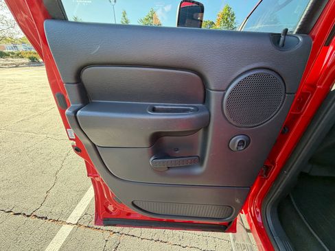 Used 2005 Dodge Ram 2500 Truck SLT w/ Trailer Tow Group image 18