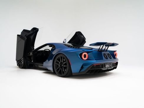 Used 2019 Ford GT RWD image 82