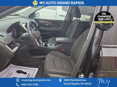 Used 2021 GMC Terrain SLE w/ Driver Convenience Package image 9