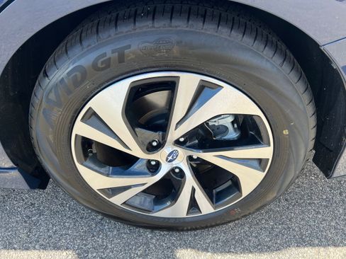 Certified 2025 Subaru Legacy Premium w/ Popular Package #1A image 9