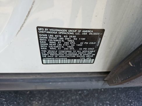 Used 2023 Volkswagen ID.4 S RWD image 9