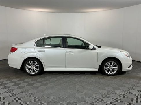 Used 2014 Subaru Legacy 2.5i Premium w/ Moonroof Package AWD/4WD image 4