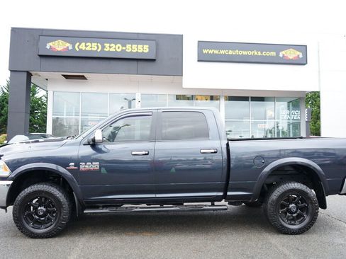 Used 2018 RAM 2500 Laramie w/ Convenience Group image 2