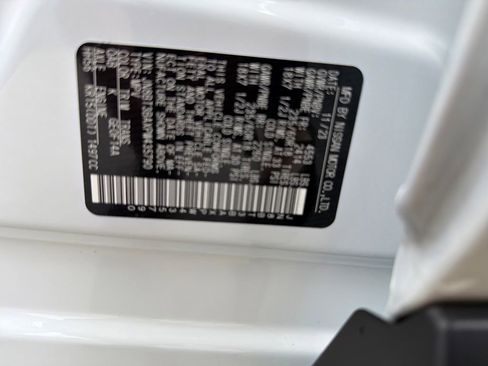 Used 2023 Nissan Rogue SV image 34