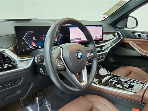 Used 2026 BMW X5 sDrive40i image 18
