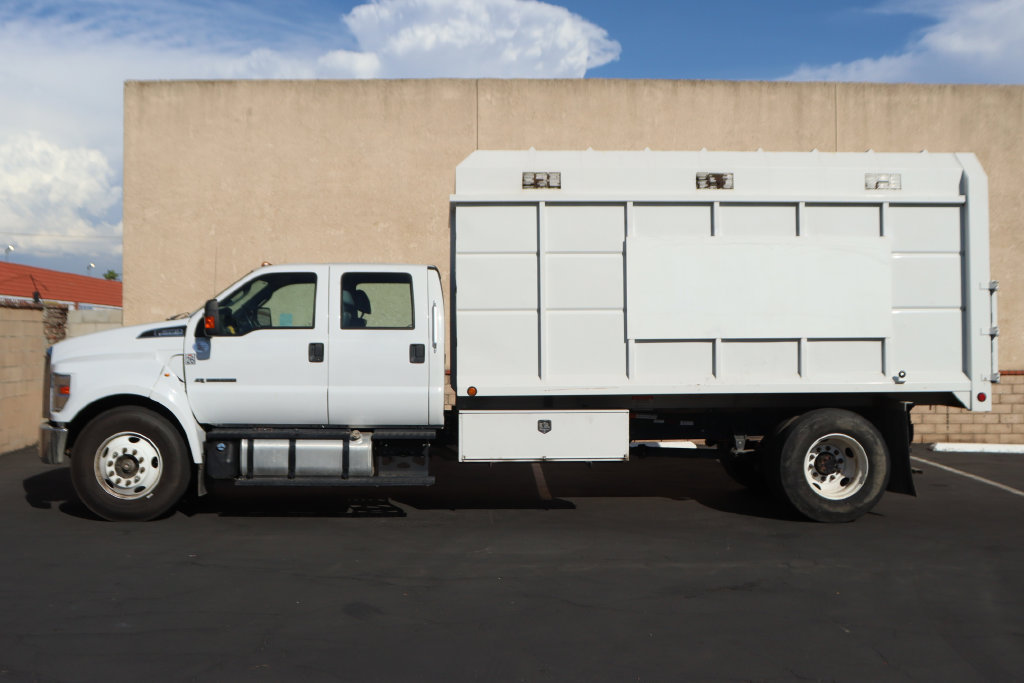 Used 2022 Ford F650 2WD Crew Cab Super Duty image 5