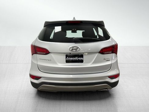 Used 2017 Hyundai Santa Fe Sport image 6