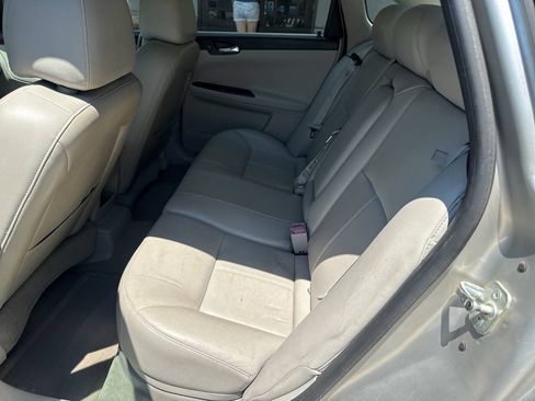 Used 2006 Chevrolet Impala SS FWD image 10