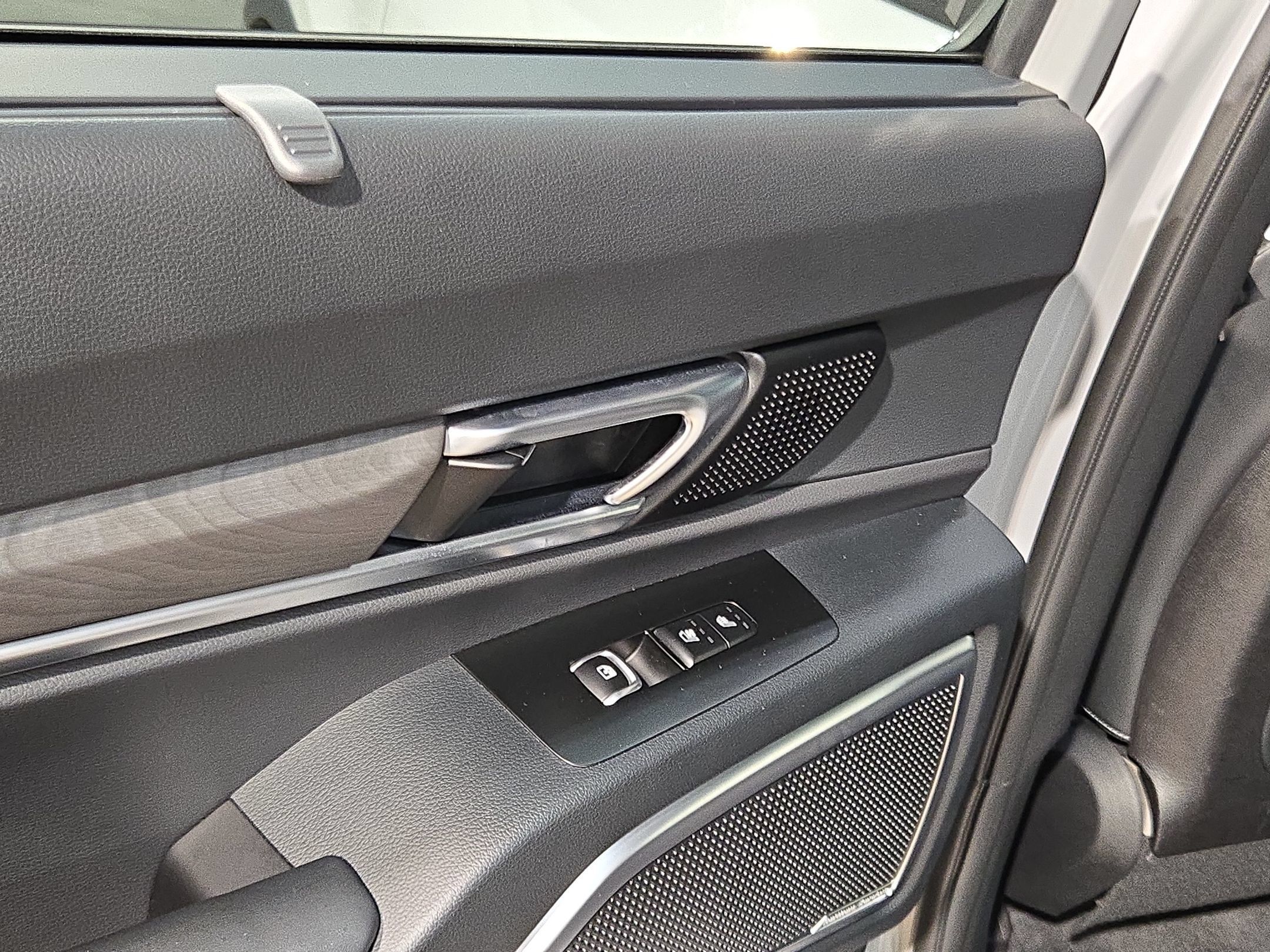 Used 2025 Kia Telluride SX Prestige X-Line AWD/4WD image 36