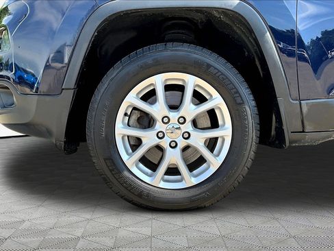 Used 2014 Jeep Cherokee Latitude AWD/4WD image 33