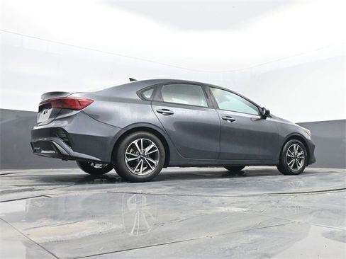 Used 2023 Kia Forte LXS image 22