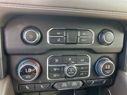 Used 2023 Chevrolet Tahoe LT image 42